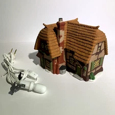 Department 56 Dickens' Village Cobb Cottage 1994 Retired House 5824 [with light]