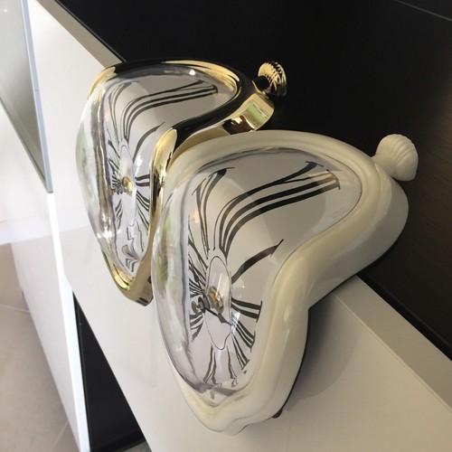 New Salvador Dali Melting Desk Shelf Clock Vintage Retro Art Novelty Home Decor - Picture 2 of 33