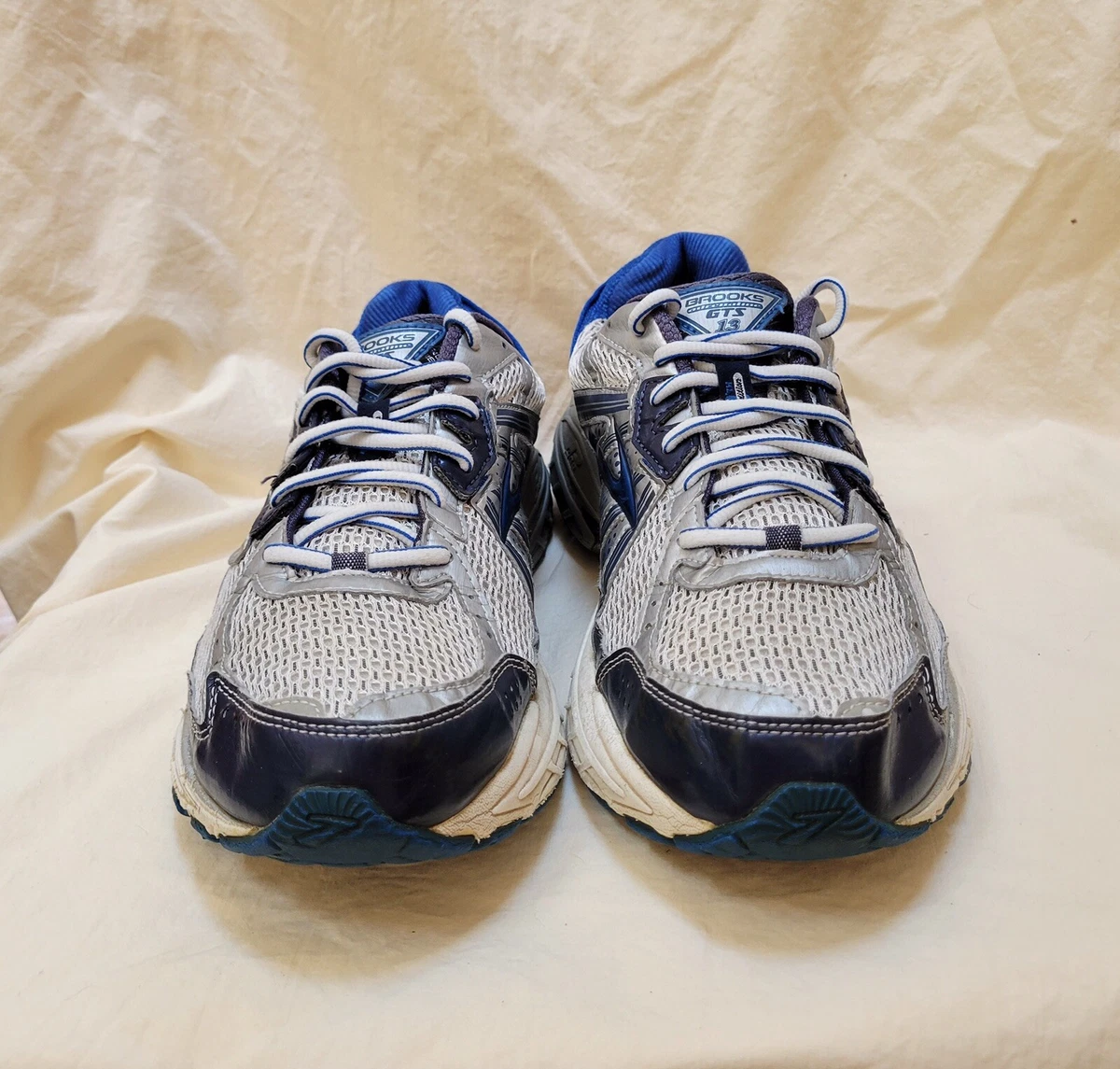 Brooks sneakers sales mens silver