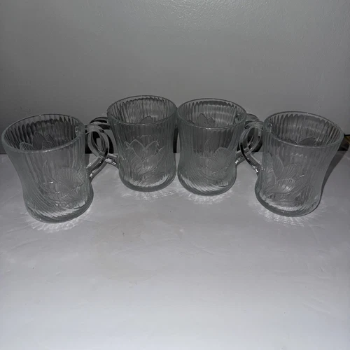 Set Of 4 VTG Arcoroc France Clear Embossed Canterbury Crocus Coffee Cups/Mugs