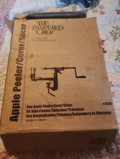 Pampered Chef Apple Peeler Corer Slicer 2430 Original Box Metal 