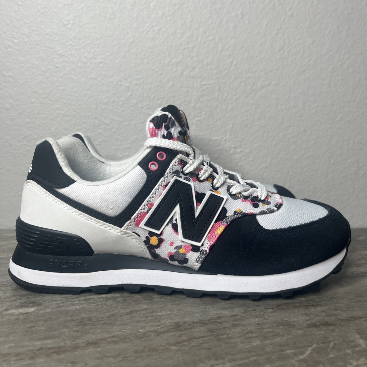 New Balance 574 Muli-Camo Trainers,White/Black- WL574WP2 Women’s Size  *Read*