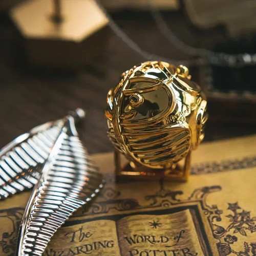 Gold Snitch Ring Box Wings Movable Luxury Jewelry Box Storage Displays Necklace - Picture 4 of 10