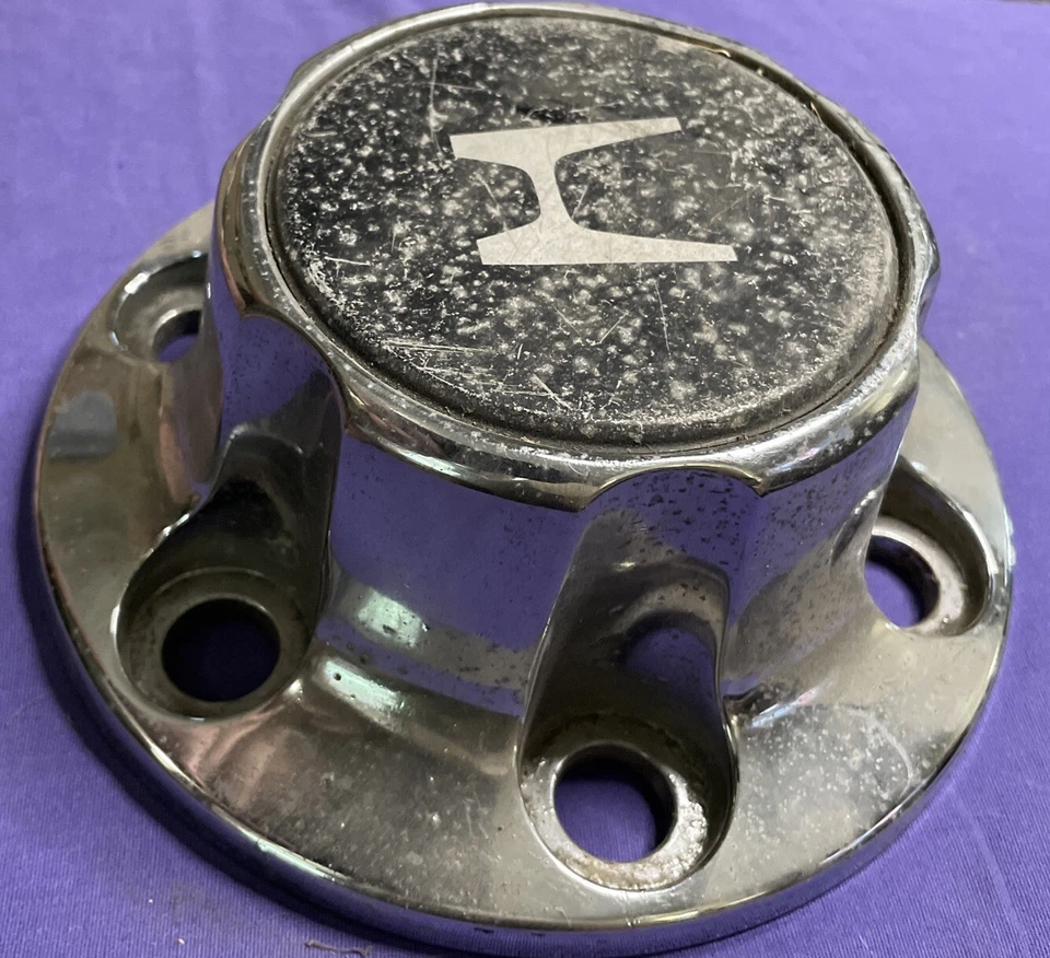 Calota central de roda de metal Honda Passport 1994-1998 OE cromada 897038 9770 - Imagem 4 de 4