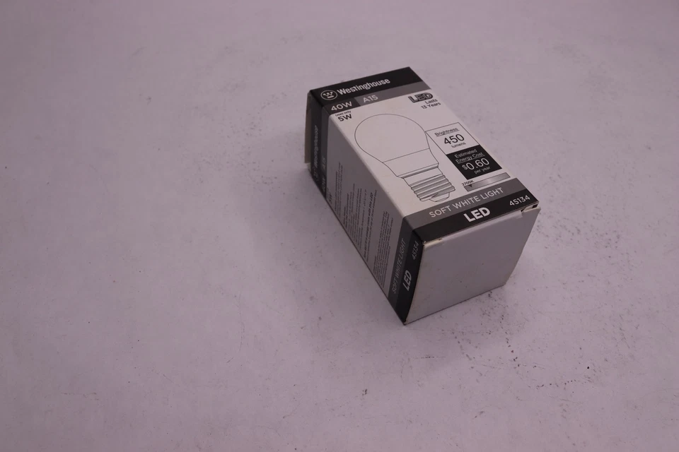 Westinghouse LED Light Bulb E26/Medium 5W - Image 3 of 3