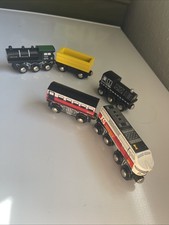 Imaginarium Thomas Brio Wooden Magnetic Train Engine  Passenger Car Lot Of 5