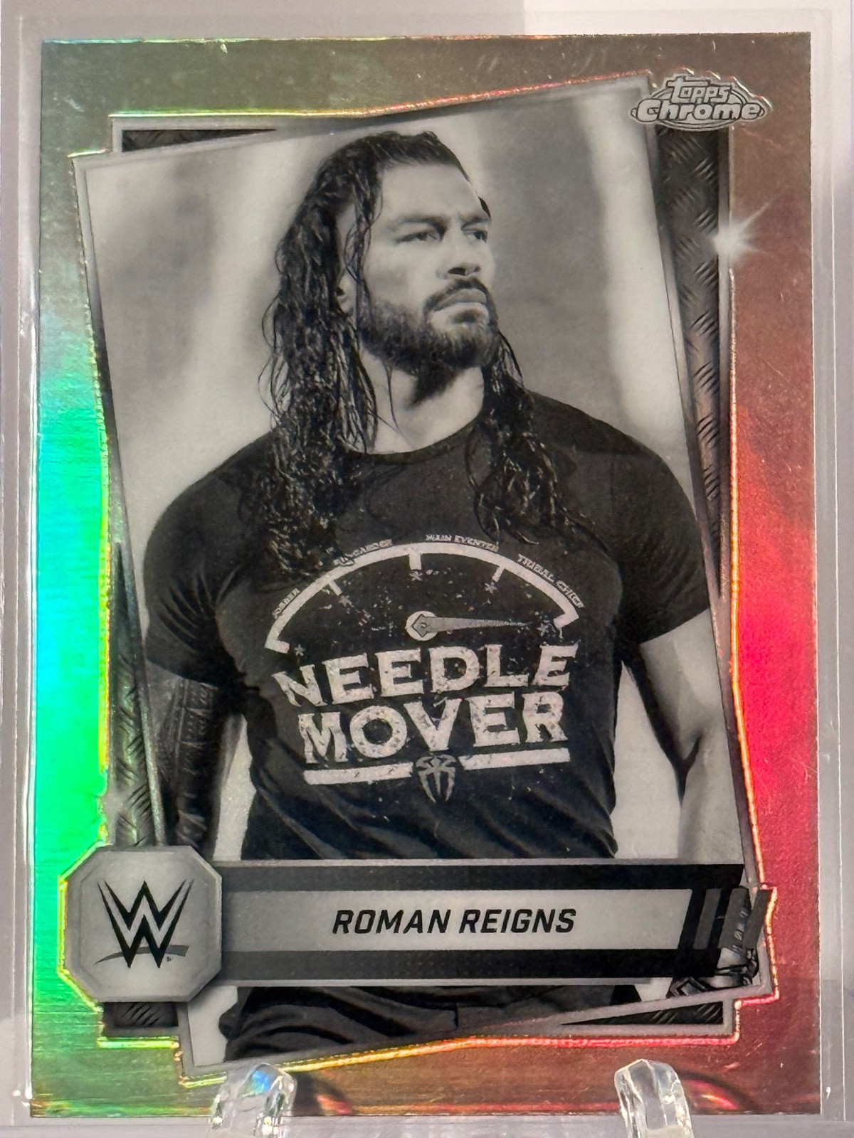 2025 Topps Chrome WWE #3 Roman Reigns Sepia Refractor