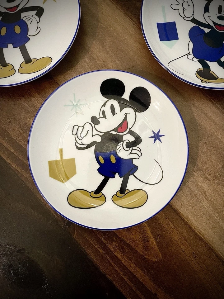 "Juego de 3 platos de 6"" aperitivos coleccionables Disney Mickey Mouse y Minnie Hanukkah" Foto 4 de 4