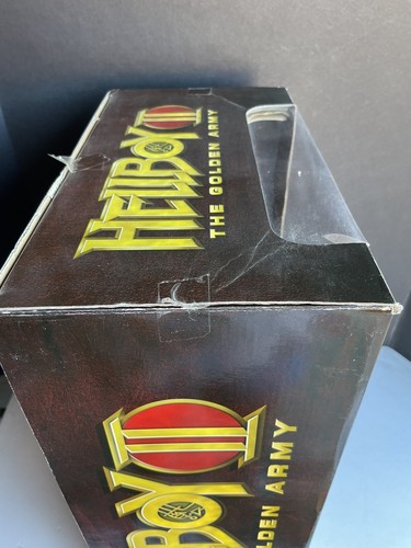 🔥Mezco Hellboy 2 Golden Army 18 Inch WOUNDED HELLBOY🔥 - Picture 7 of 19