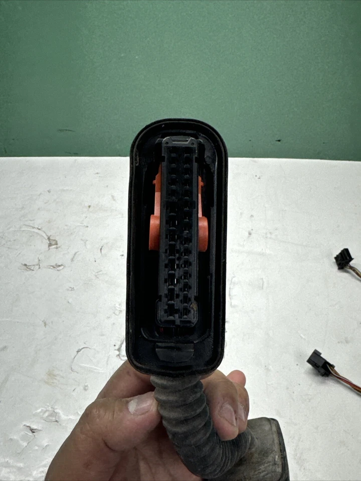 Arnés de cables para puerta delantera derecha Volkswagen Jetta 2016-2018 5CU971121AB OEM Foto 3 de 4