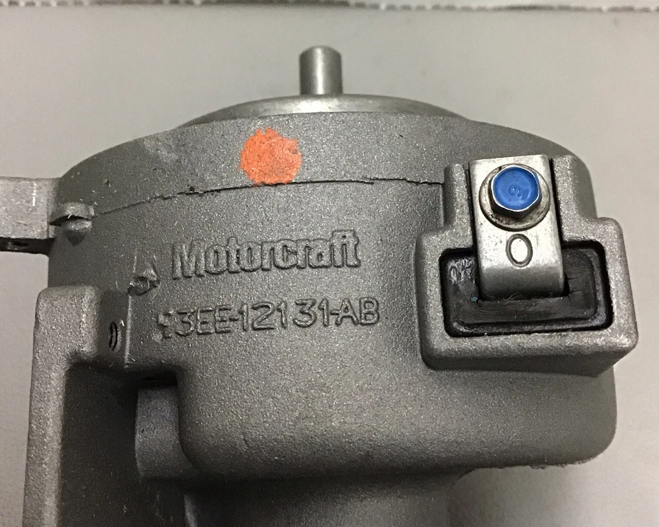 Distribuidor Cardone Motorcraft Reman 30-2494 para 83-91 Ford, Mercury (R60) Foto 2 de 4