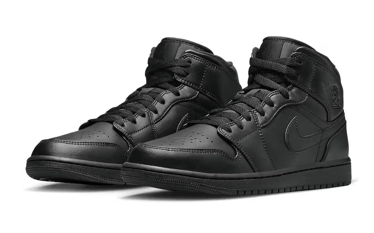 靴 NIKE AIR JORDAN 1 MID \"TRIPLE BLACK\"23.5 Jordan 1 Mid Triple Black Men's - 554724-091 - US