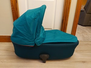 armadillo flip carrycot