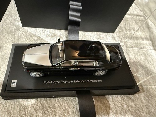 1.43 KYOSHO ROLLS ROYCE PHANTOM EXTENDED WHEEL BASE MODEL IN CASE WITH BOX. - Picture 4 of 4