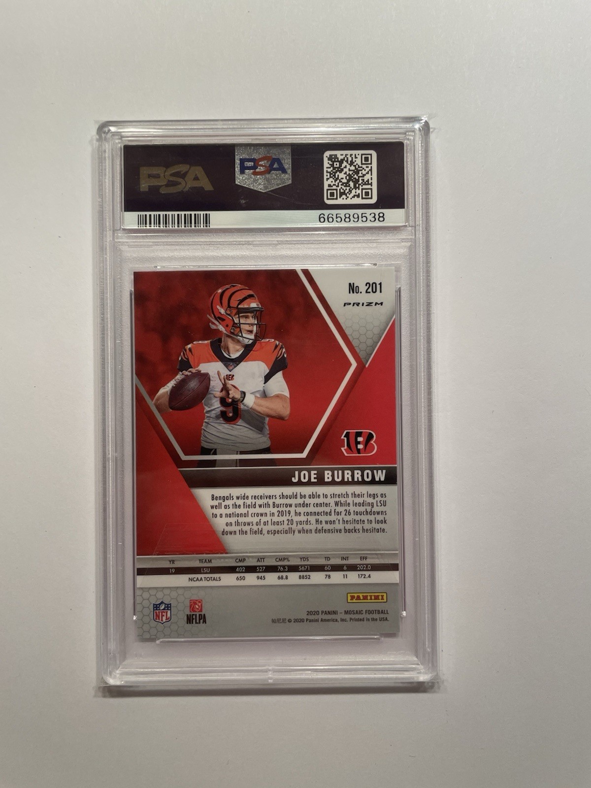Joe Burrow - 2020 Panini Mosaic #201 - Camo Pink - Rookie RC - PSA 10 view 2