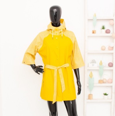 Helly Hansen Kirkwall Festival Poncho Waterproof Yellow Belted Jacket Women's M