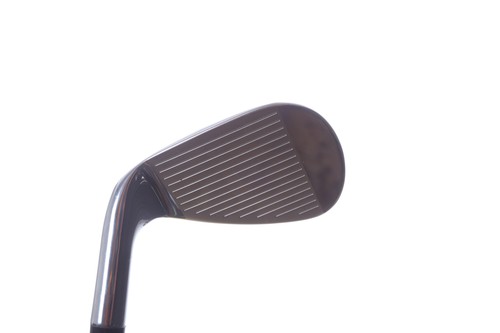 Callaway Paradym 46* Approach Wedge RH 35 in Graphite Shaft Regular Flex - Picture 2 of 8