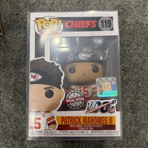 Funko POP! NFL Patrick Mahomes II Special Edition Exclusive White Jersey