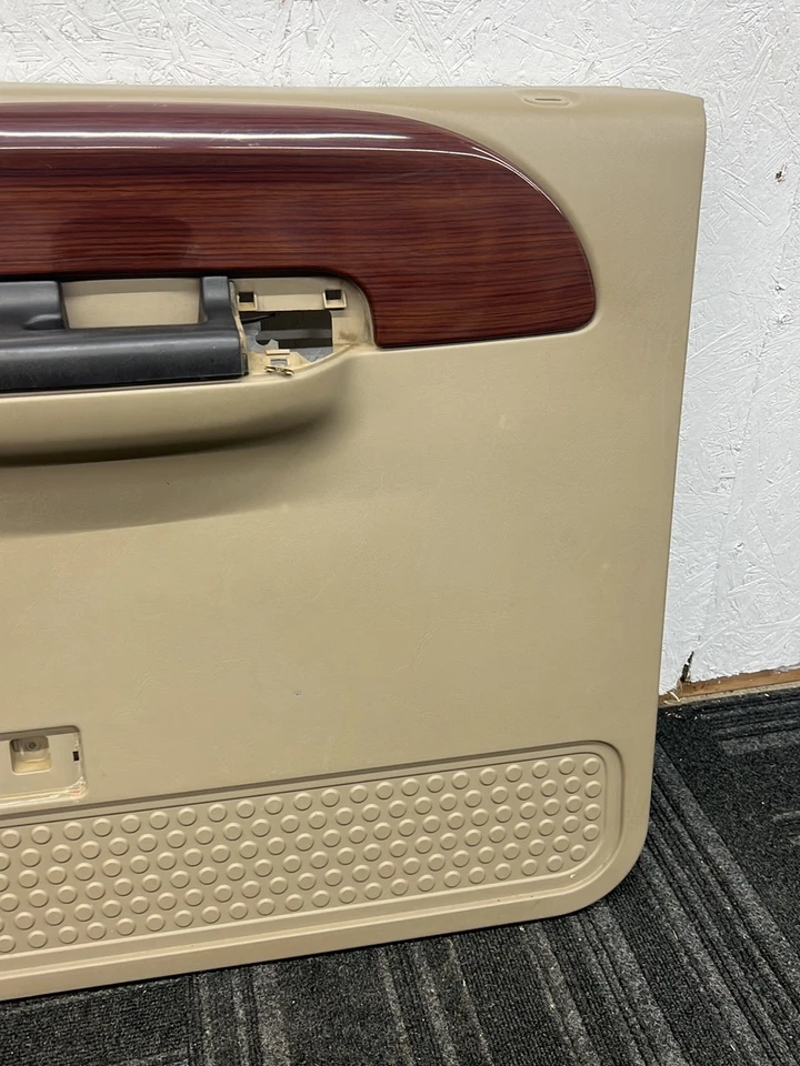 Panel puerta trasera izquierda camioneta Ford F-250 2005-2007 Foto 3 de 4