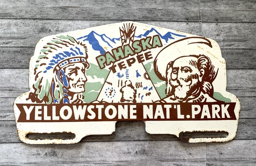 VINTAGE 12x6.5" YELLOWSTONE NAT'L. PARK GAS OIL  PORCELAIN LICENSE PLATE SIGN