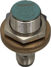 Siemens 3RG4013-3AG33 0.2A Inductive Sensor