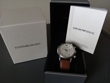 Emporio Armani Herren-Armbanduhr Silberfar. 50Meter Stoppuhr Datum