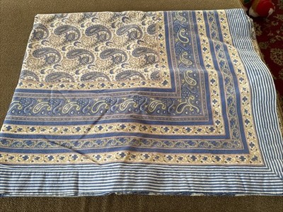 Williams-Sonoma Blue/Beige Paisley Tablecloth 70 x90  Cotton (TD)