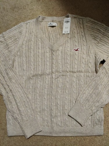 NWT Hollister Logo Slim Cable V Neck 