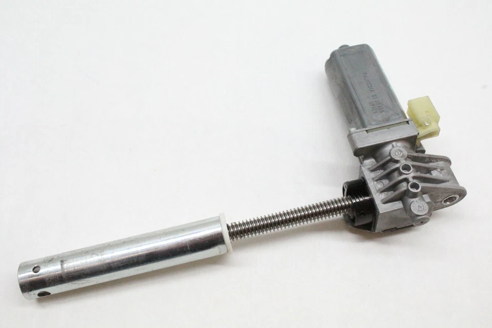 BMW 528I 2008 motor de ajuste de asiento inferior delantero izquierdo 3320446 OEM 08 09 10 Foto 3 de 4