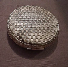 Vnt Elizabeth Arden Gold Basket Weave Mesh Powder Compact Mirror Switzerland