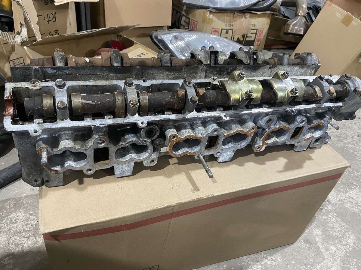 Complete Engines for R32 for sale