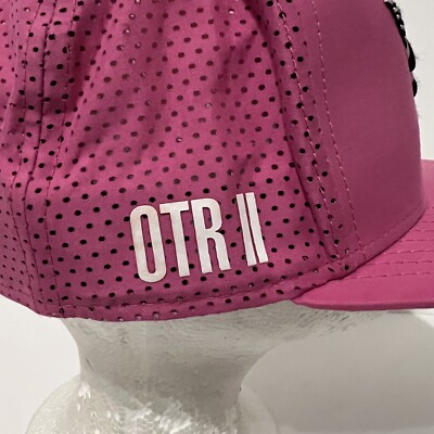 Paper Planes x Jay-Z and Beyonce On The Run II Tour Pink SnapBack Hat Beyonce Jay Z OTR II Tour Paper Planes Roc Nation New Era  main image 4