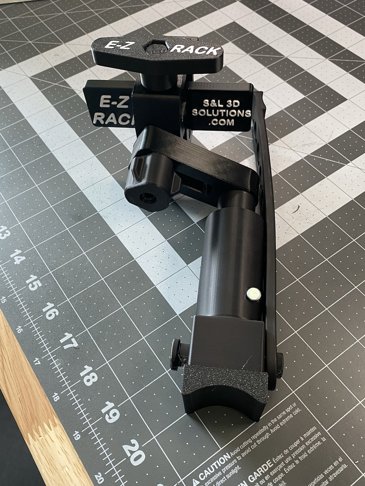 E-Z RACK TRUCK BED BIKE CLAMP ,BIKE RACK ,Toyota T-slot bike rack