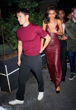 BEAUTIFUL TOM AUSTIN & ZENDAYA 8X10 Photo