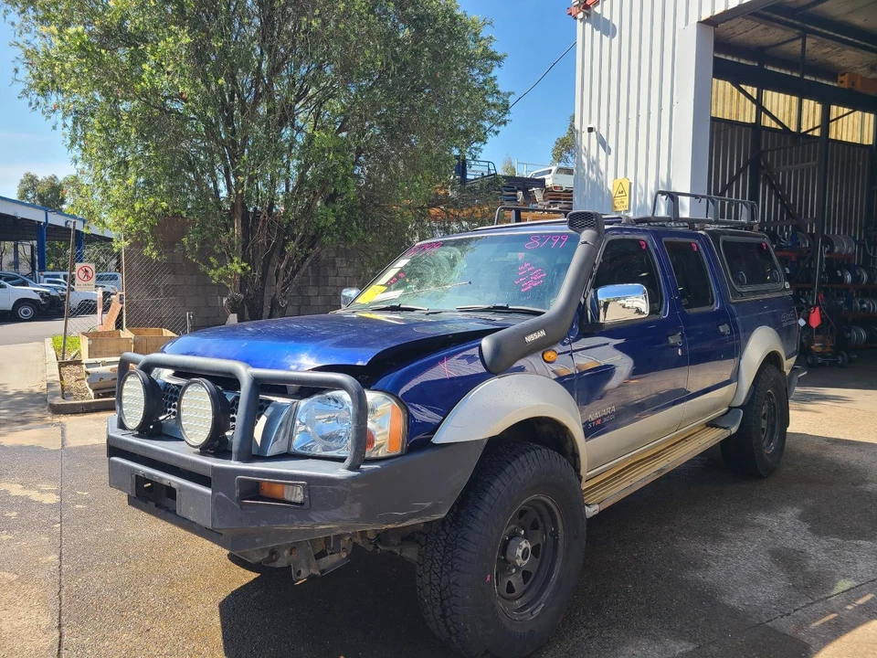 NISSAN NAVARA ROOF RACK/BARS D22, FACTORY, 12/01-08/15 GENUINE SINGLE CROSS BAR  - image 4 of 4