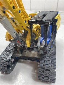 LEGO TECHNIC Motorized Excavator 8043 Parts No Box No manual No Motor