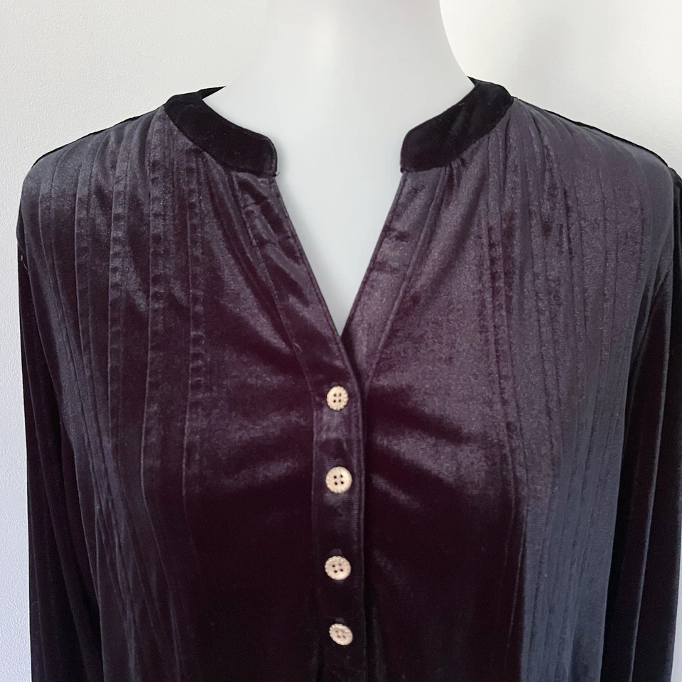 Kim Rogers Velvet Pleated Henley Black Top Blouse Shirt XL 3/4 Roll Tab Sleeve - Image 2 of 4