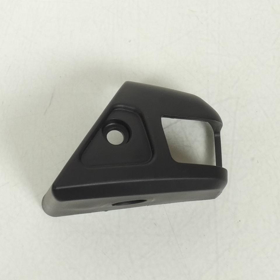 Cache repose pied ARD Peugeot 50 X-fight 2000 résout les vibrations de carénage 734653N