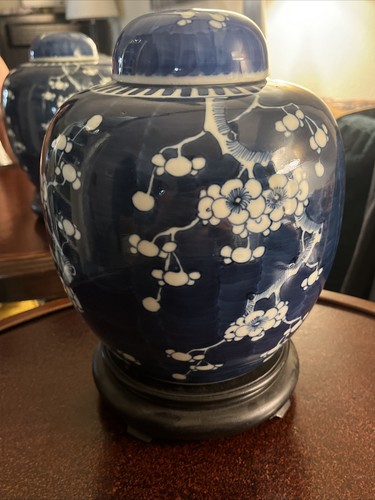 Large Antique VTG Chinese Blue And White Porcelain Jar With Lid & Display Stand - Picture 6 of 17