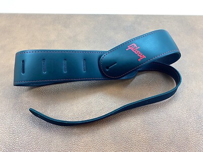 Black Gibson Leather guitar strap   as good as new   red Gibson logo and