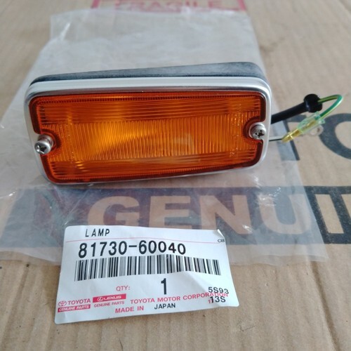 Right Front Side Marker Lamp – Genuine Toyota For FJ40 / FJ45 Land Cruiser (81730-60040)