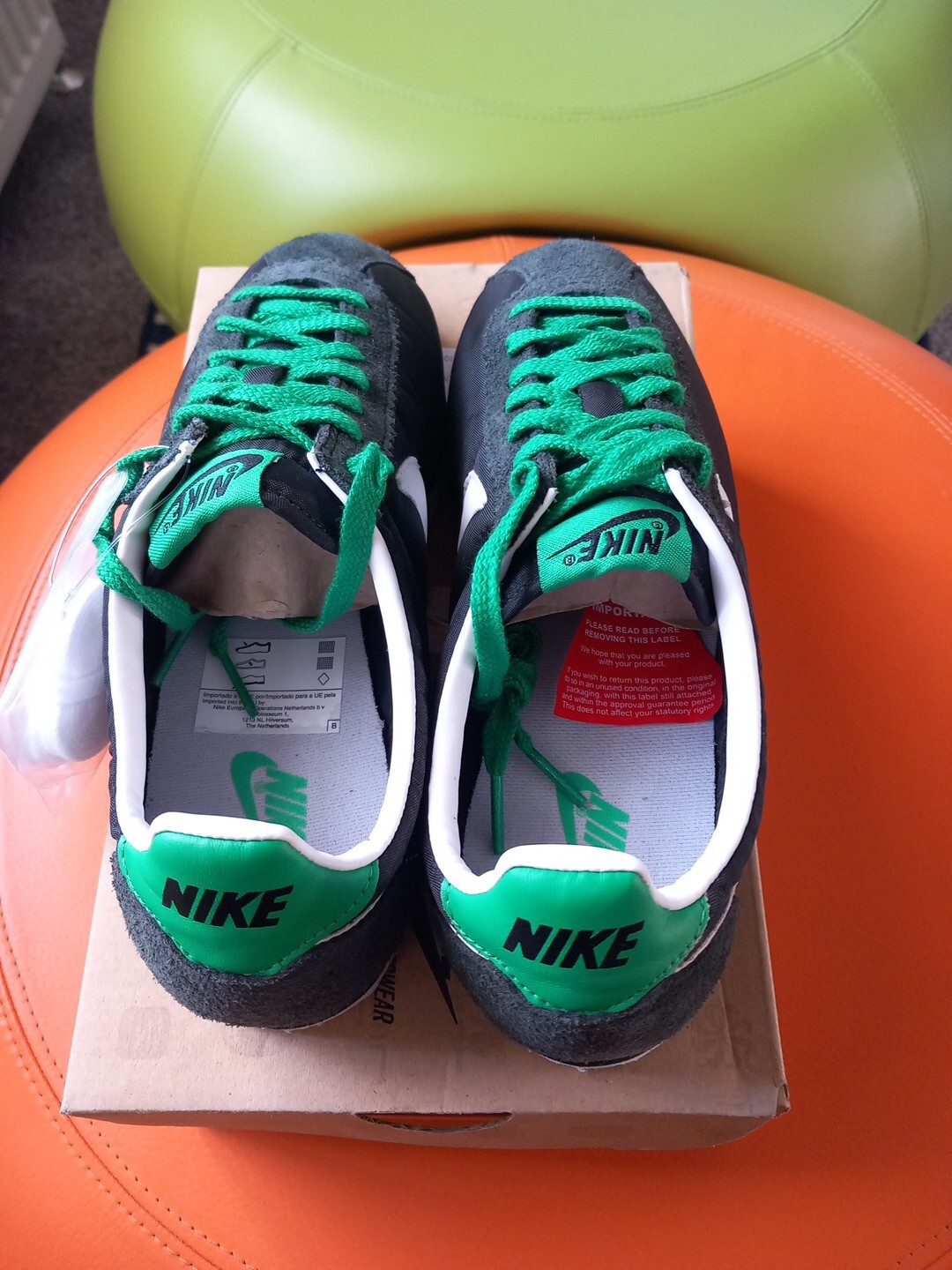 Nike Classic Cortez Nylon Unisex OG 2009 Black White Green  - Size UK 6  Eur 40 image 5