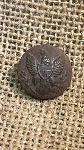 Nice Dug Civil War Eagle General Service Button With Shank From Dalton Georgia