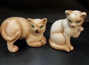 Vintage Siamese Cat Figurines Salt And Pepper Shakers Japan Collectible