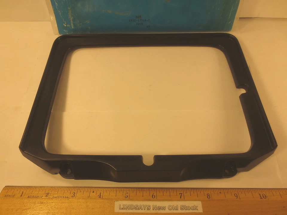 FORD 1984/1985 TEMPO & MERCURY TOPAZ "PUERTA" (FARO) L.H. NEGRO, E43Z-13064-F Foto 3 de 4