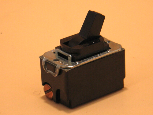 Pass and Seymour ACD1I Tumbler Single Pole Switch | Canada
