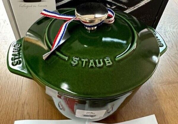 STAUB Enameled Cast Iron La Cocotte de Gohan M 16cm basil STAUB Enameled Cast Iron La Cocotte de Gohan M 16cm basil