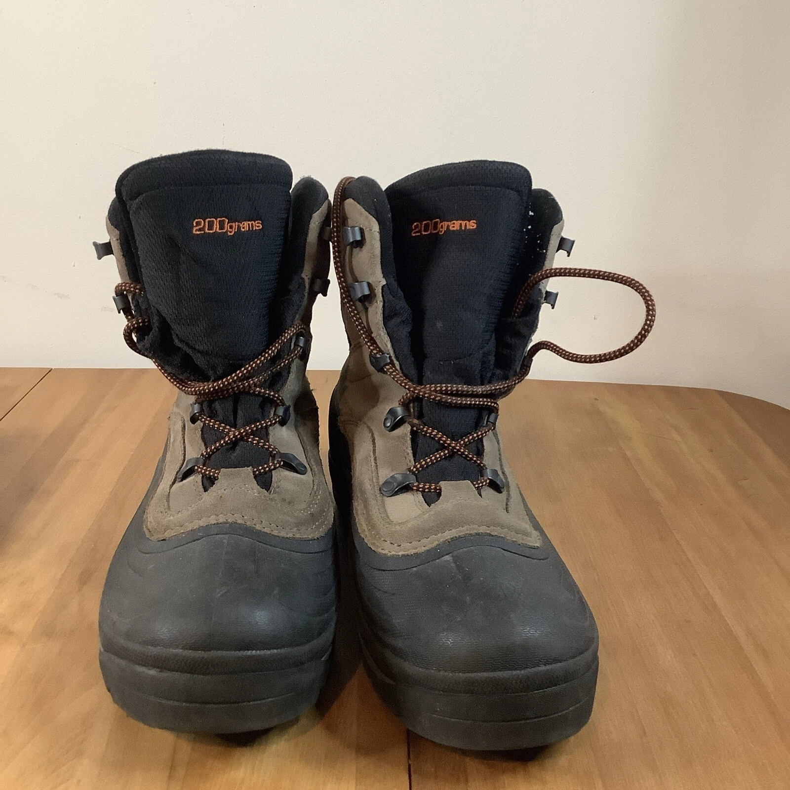 Columbia 200grams Waterproof Boots Men’s Size 11