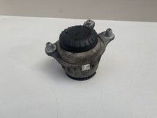 MERCEDES BENZ W205 C CLASS DRIVERS SIDE FRONT RIGHT ENGINE MOUNT A2052406517
