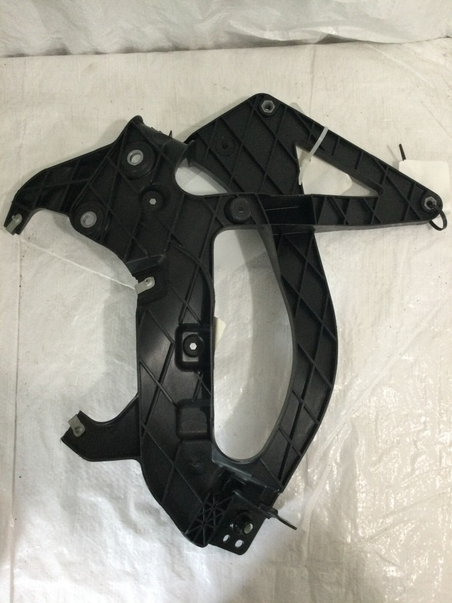 Chevrolet Silverado 1500 Left LH Side Bumper Impact Bracket 2019
